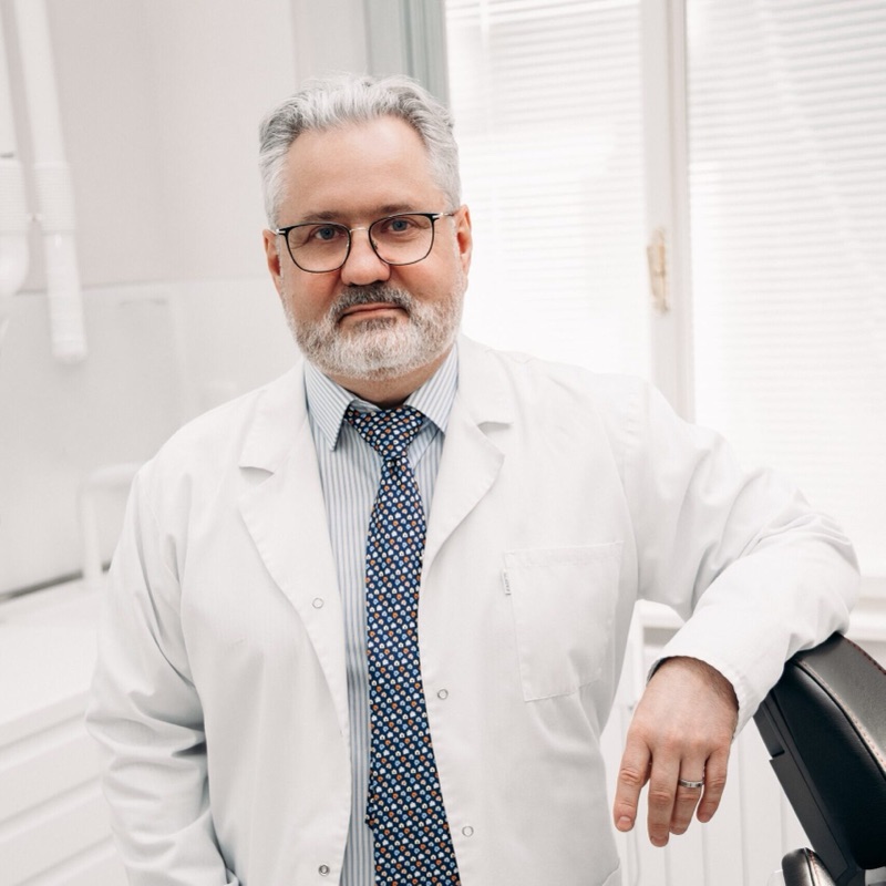 Виктор Левченко, основатель и директор клиники BioDent